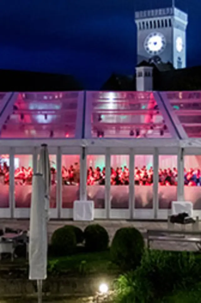 poroka, poročno slavje, pogostitev, penina, cateering, zabava, poročno sejem, Moja poroka, šotori, organozacija