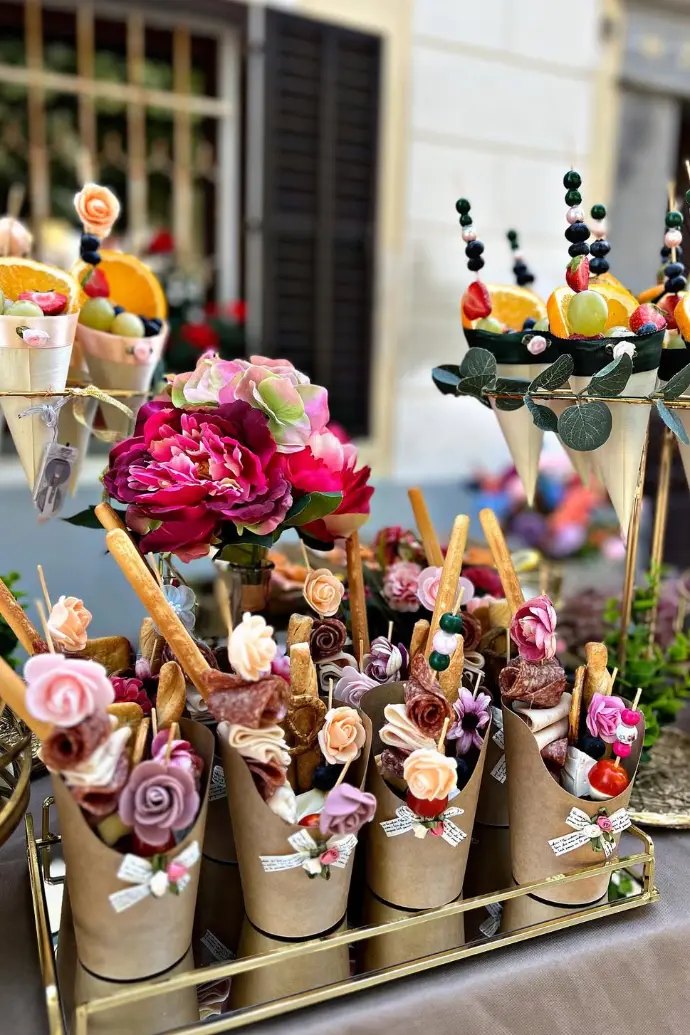 poroka, poročno slavje, pogostitev, penina, cateering, zabava, poročno sejem, Moja poroka, hrana