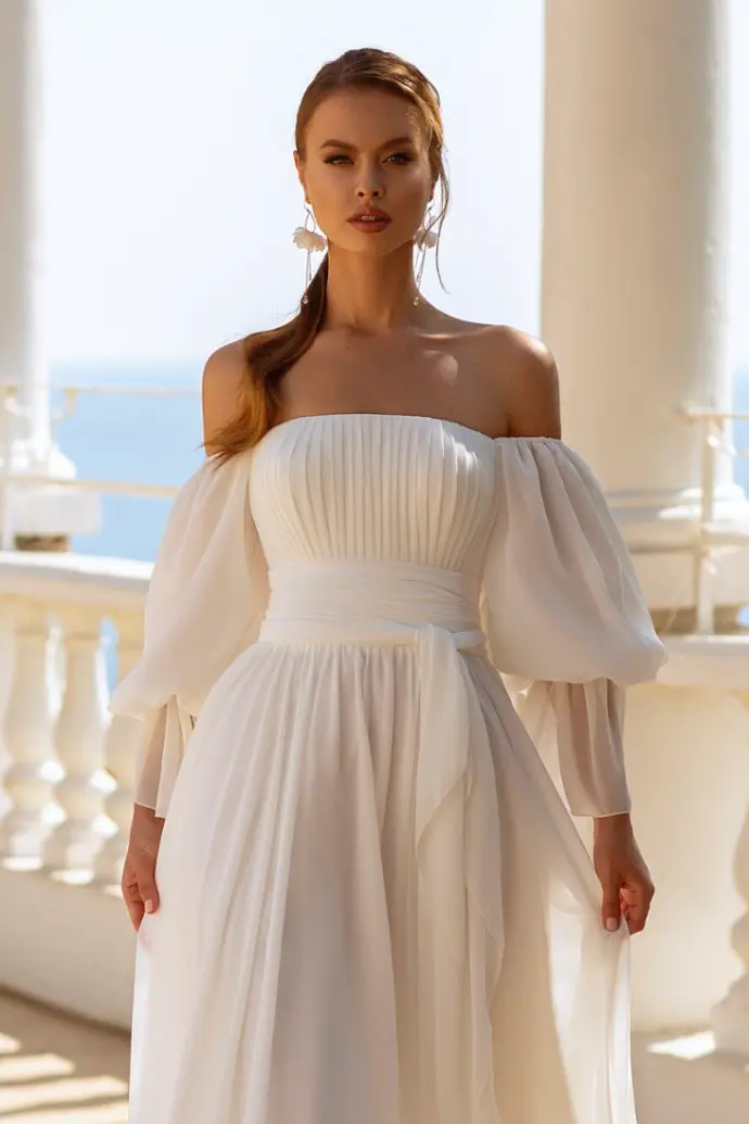 poročna obleka, poročni salon, poročni modni trendi, izposoja obleke, popusti, nova kolekcija, poročni sejem, Moja poroka